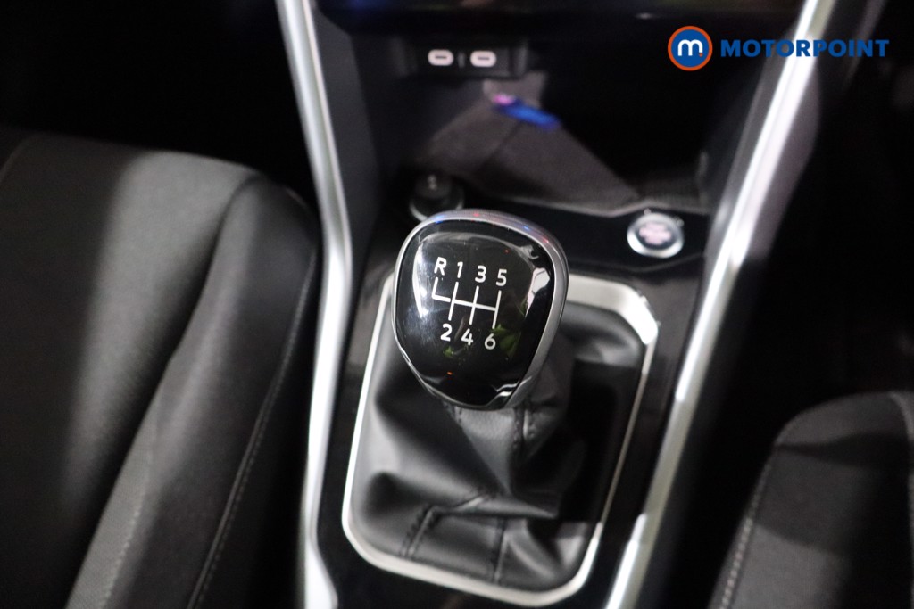 Volkswagen T-Roc Match Manual Petrol SUV - Stock Number (1538703) - 19th supplementary image