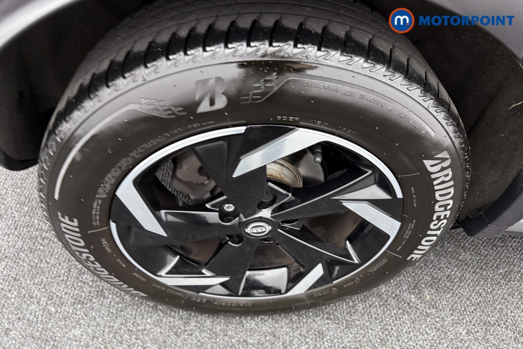 Nissan Juke N-Connecta Manual Petrol SUV - Stock Number (1538879) - 30th supplementary image