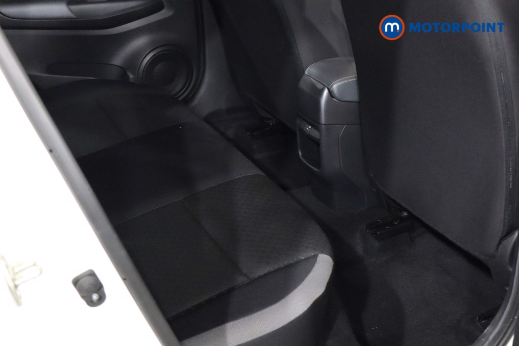 Nissan Juke N-Connecta Automatic Petrol SUV - Stock Number (1519915) - 2nd supplementary image