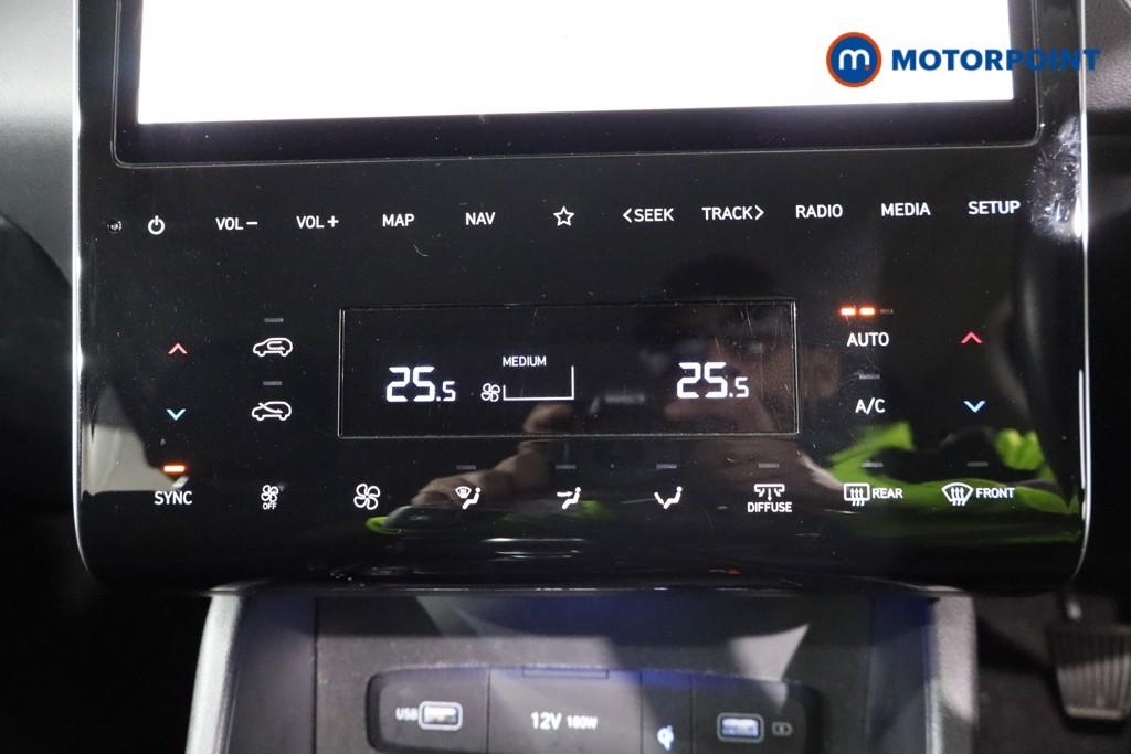 Hyundai Tucson Premium Manual Petrol SUV - Stock Number (1534544) - 17th supplementary image