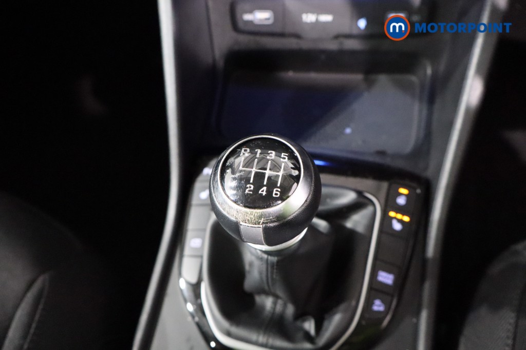 Hyundai Tucson Premium Manual Petrol SUV - Stock Number (1534544) - 19th supplementary image