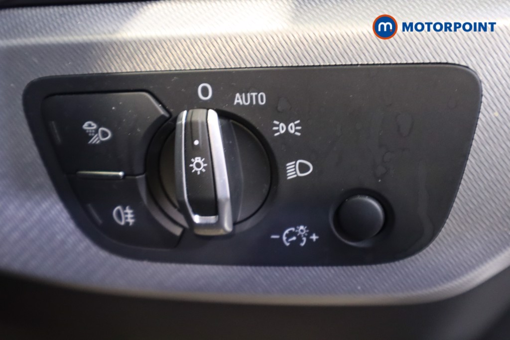 Audi A4 Technik Automatic Petrol Saloon - Stock Number (1536623) - 8th supplementary image