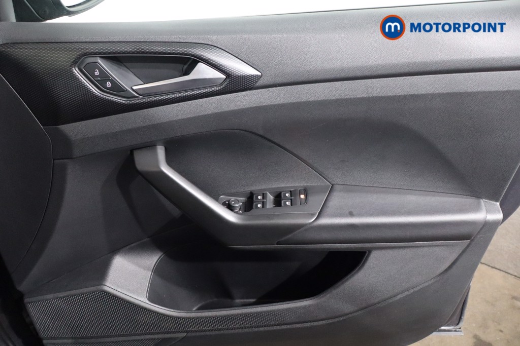 Volkswagen T-Cross Se Edition Manual Petrol SUV - Stock Number (1537053) - 21st supplementary image