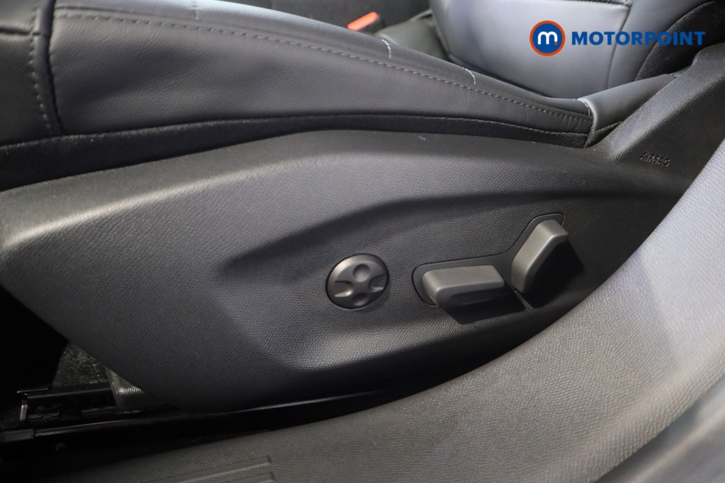 Citroen C5 X Shine Plus Automatic Petrol Plug-In Hybrid Hatchback - Stock Number (1537682) - 12th supplementary image