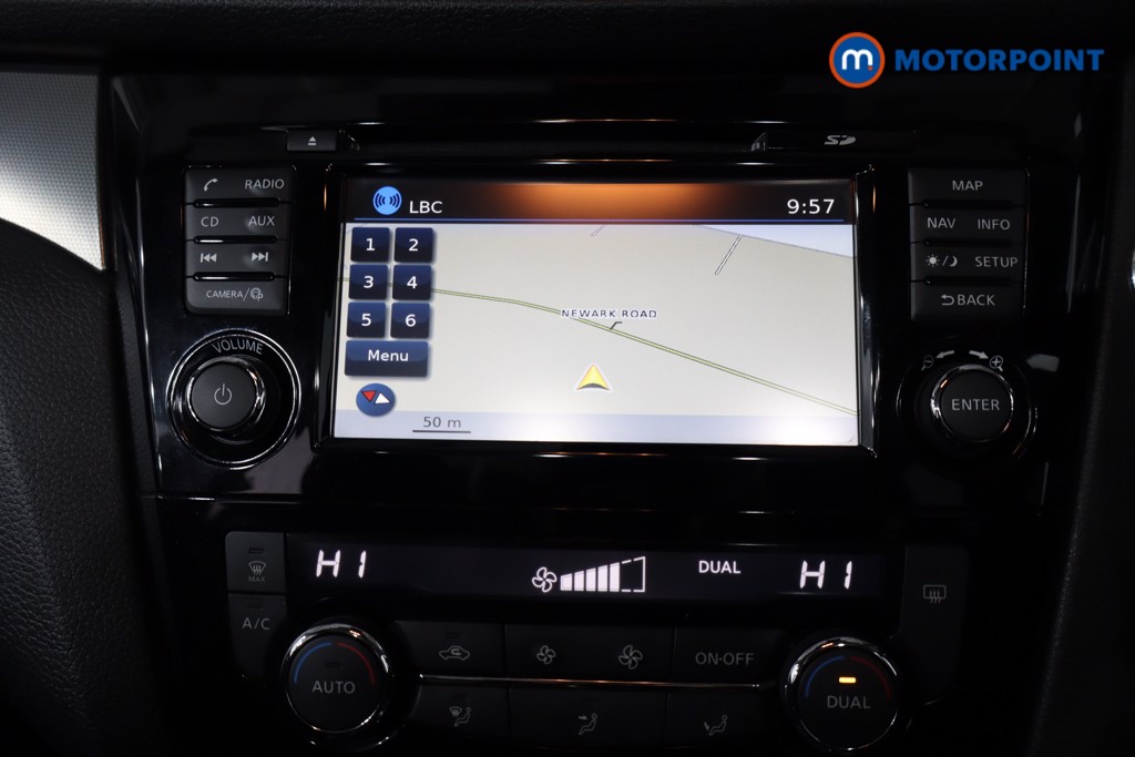 Nissan Qashqai N-Connecta Manual Petrol SUV - Stock Number (1537809) - 2nd supplementary image