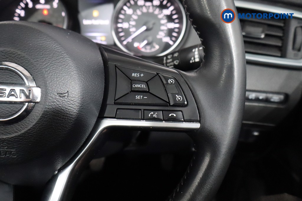 Nissan Qashqai N-Connecta Manual Petrol SUV - Stock Number (1537809) - 8th supplementary image