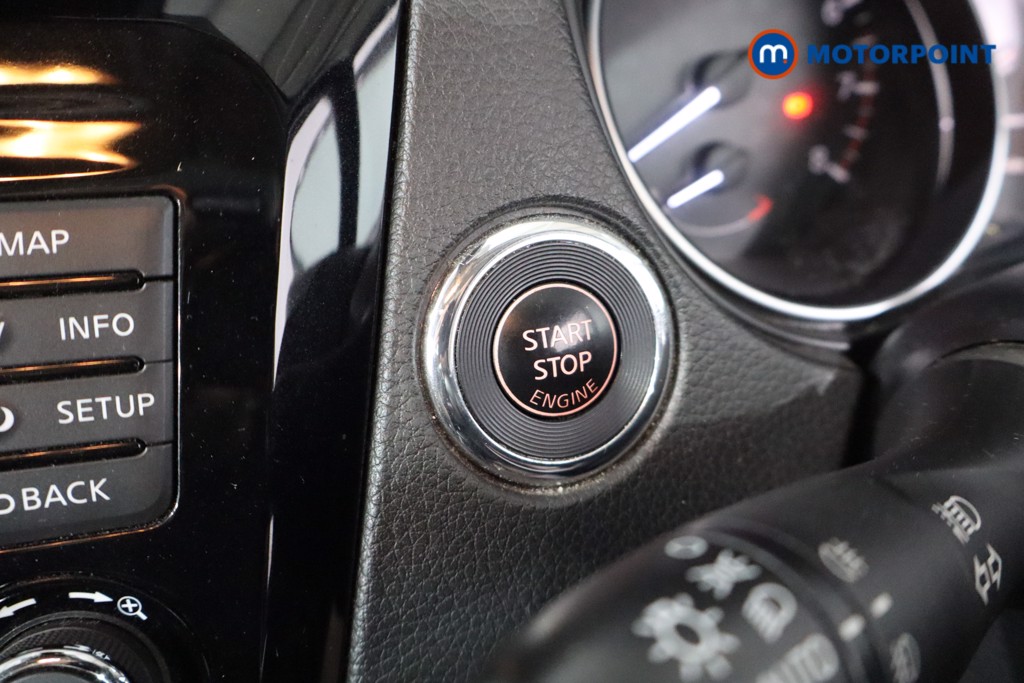 Nissan Qashqai N-Connecta Manual Petrol SUV - Stock Number (1537809) - 22nd supplementary image