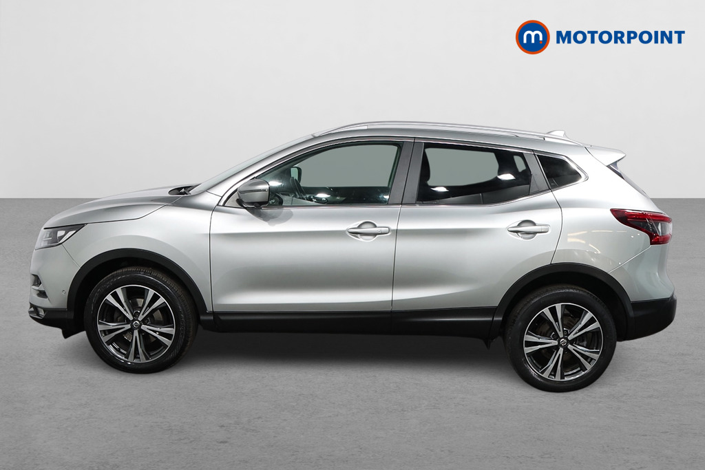 Nissan Qashqai N-Connecta Manual Petrol SUV - Stock Number (1537809) - Passenger side