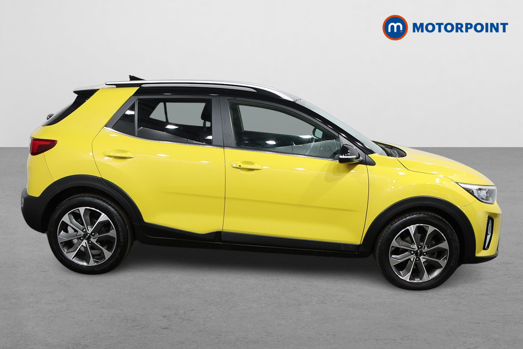 KIA Stonic Connect Manual Petrol SUV - Stock Number (1539662) - Drivers side