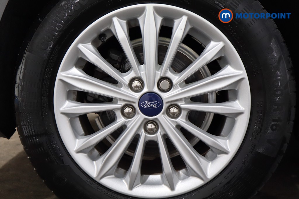 Ford Focus Titanium Manual Petrol Hatchback - Stock Number (1517777) - 9th supplementary image