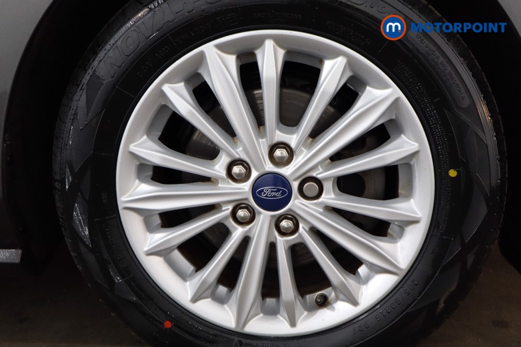 Ford Focus Titanium Manual Petrol Hatchback - Stock Number (1517777) - 12th supplementary image