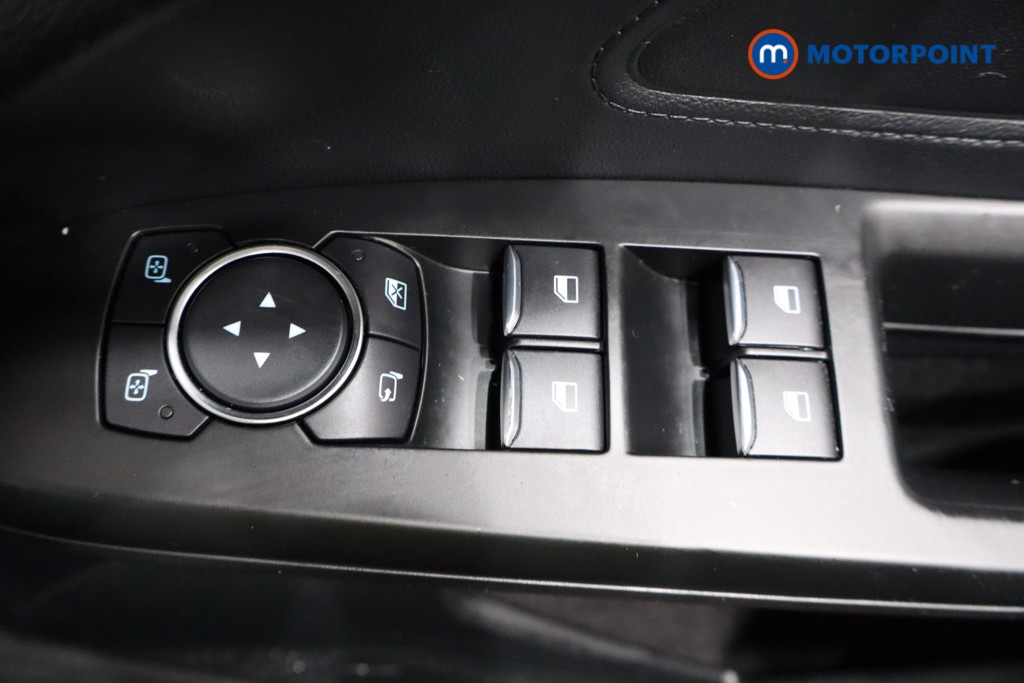 Ford Focus Titanium Manual Petrol Hatchback - Stock Number (1517777) - 23rd supplementary image