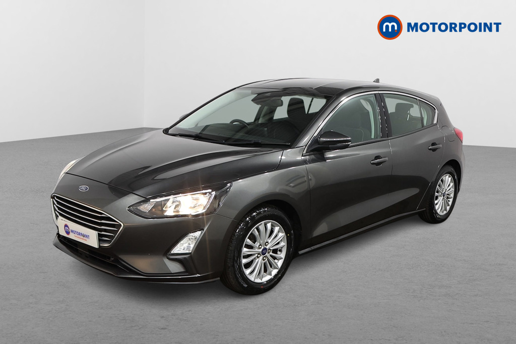 Ford Focus Titanium Manual Petrol Hatchback - Stock Number (1517777) - Passenger side front corner