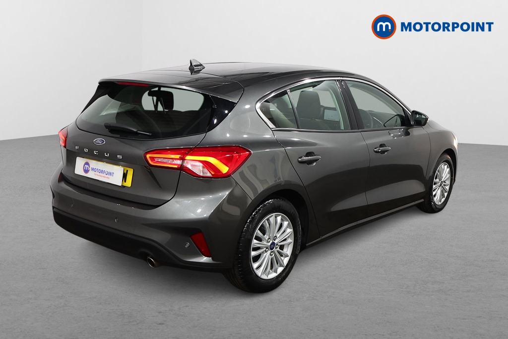 Ford Focus Titanium Manual Petrol Hatchback - Stock Number (1517777) - Drivers side rear corner