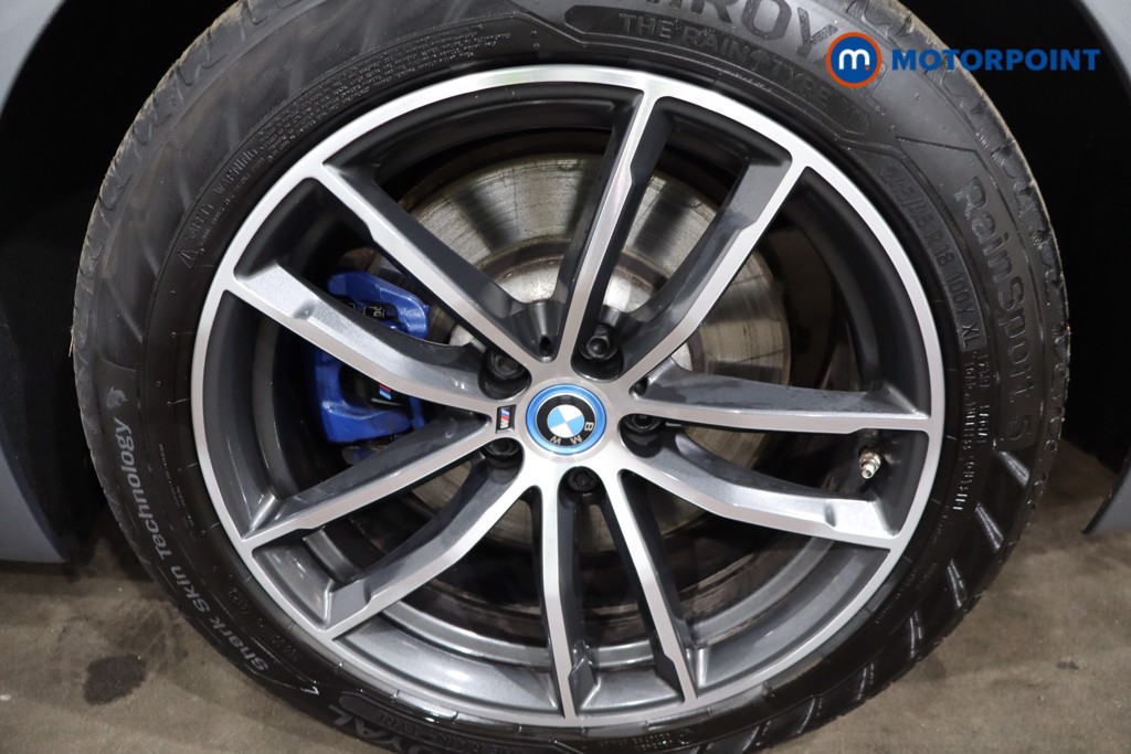 BMW 5 Series M Sport Automatic Petrol Plug-In Hybrid Estate - Stock Number (1536115) - 10th supplementary image