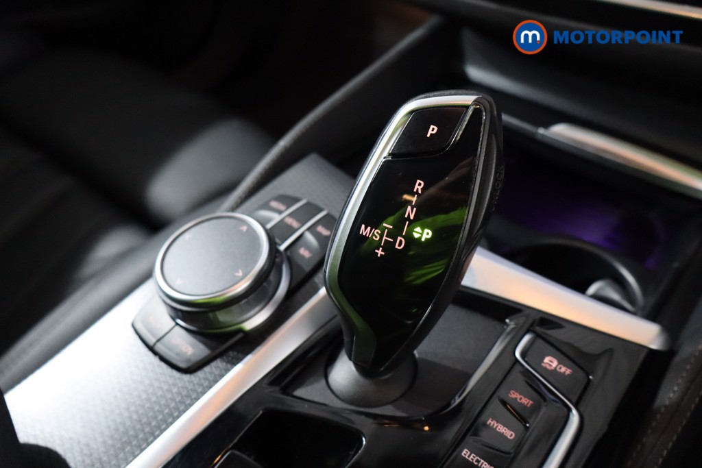 BMW 5 Series M Sport Automatic Petrol Plug-In Hybrid Estate - Stock Number (1536115) - 17th supplementary image