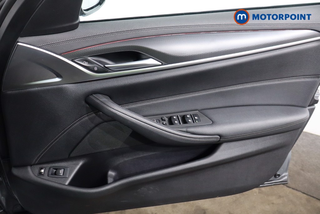BMW 5 Series M Sport Automatic Petrol Plug-In Hybrid Estate - Stock Number (1536115) - 24th supplementary image