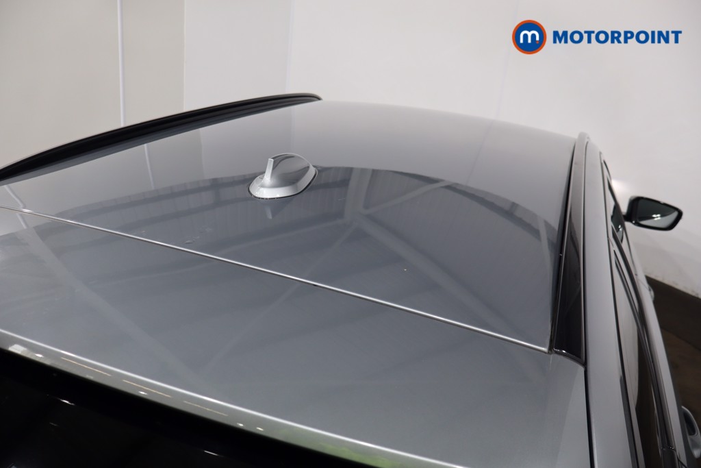 BMW 5 Series M Sport Automatic Petrol Plug-In Hybrid Estate - Stock Number (1536115) - 31st supplementary image
