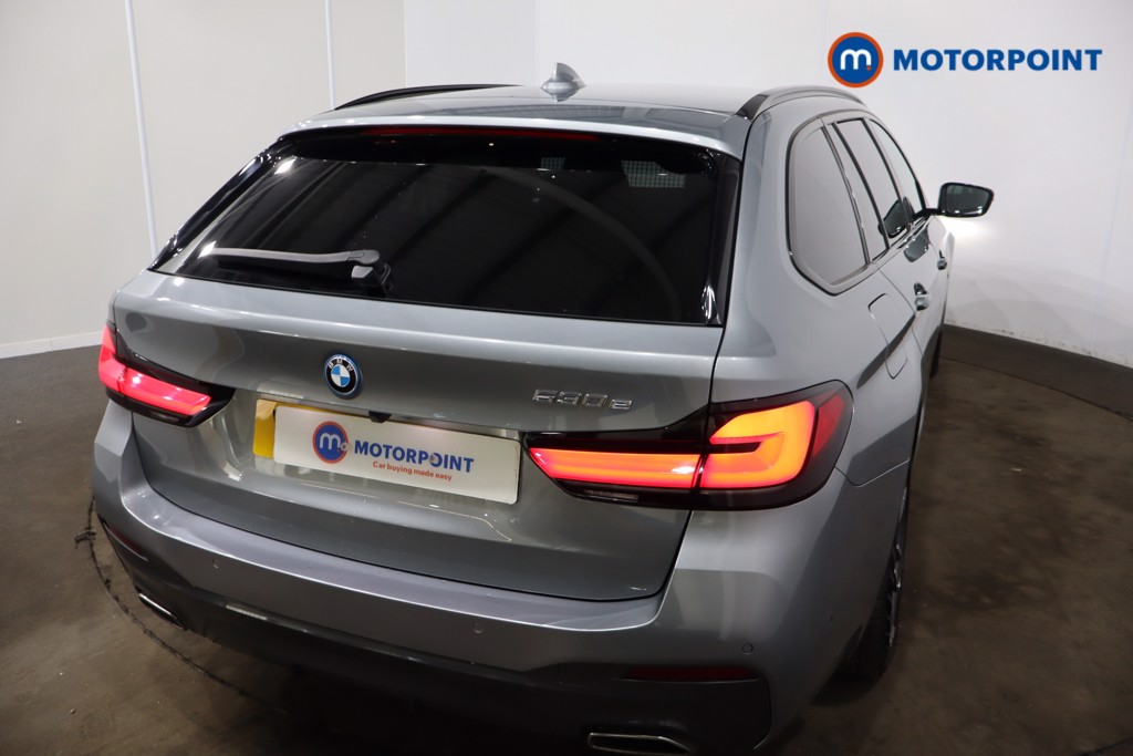 BMW 5 Series M Sport Automatic Petrol Plug-In Hybrid Estate - Stock Number (1536115) - 32nd supplementary image