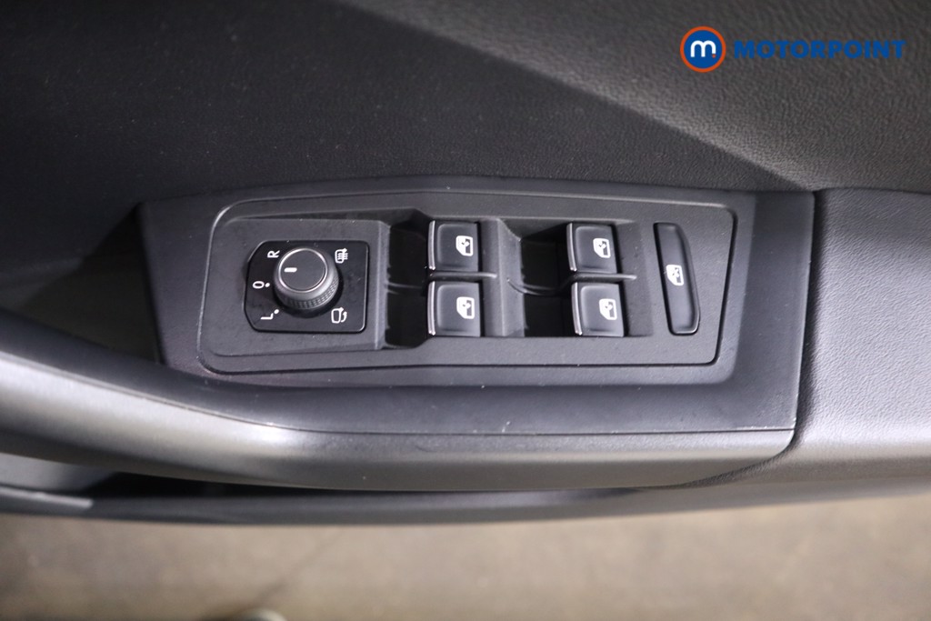 Volkswagen T-Roc R-Line Manual Diesel SUV - Stock Number (1538177) - 10th supplementary image