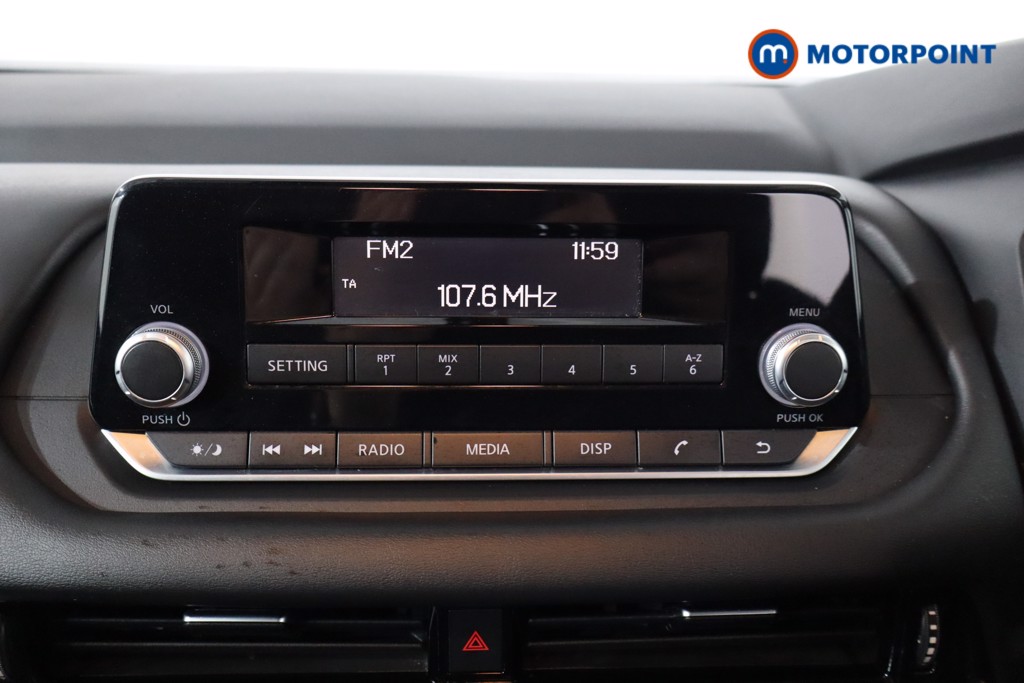 Nissan Qashqai Visia Manual Petrol SUV - Stock Number (1536341) - 2nd supplementary image