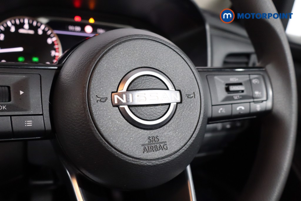 Nissan Qashqai Visia Manual Petrol SUV - Stock Number (1536341) - 8th supplementary image
