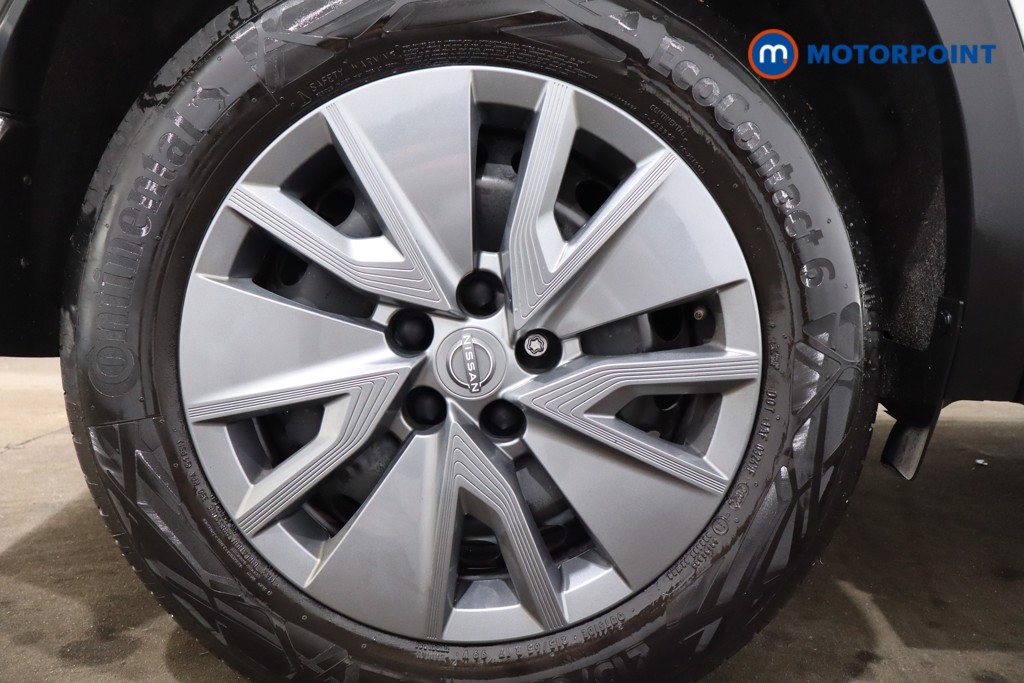 Nissan Qashqai Visia Manual Petrol SUV - Stock Number (1536341) - 10th supplementary image