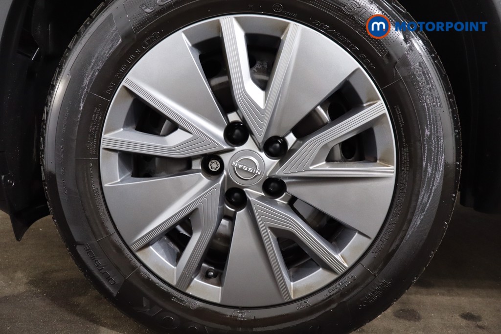 Nissan Qashqai Visia Manual Petrol SUV - Stock Number (1536341) - 12th supplementary image