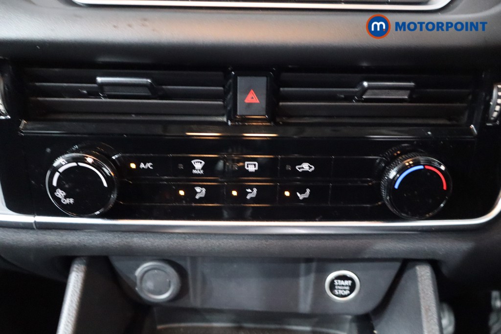 Nissan Qashqai Visia Manual Petrol SUV - Stock Number (1536341) - 14th supplementary image