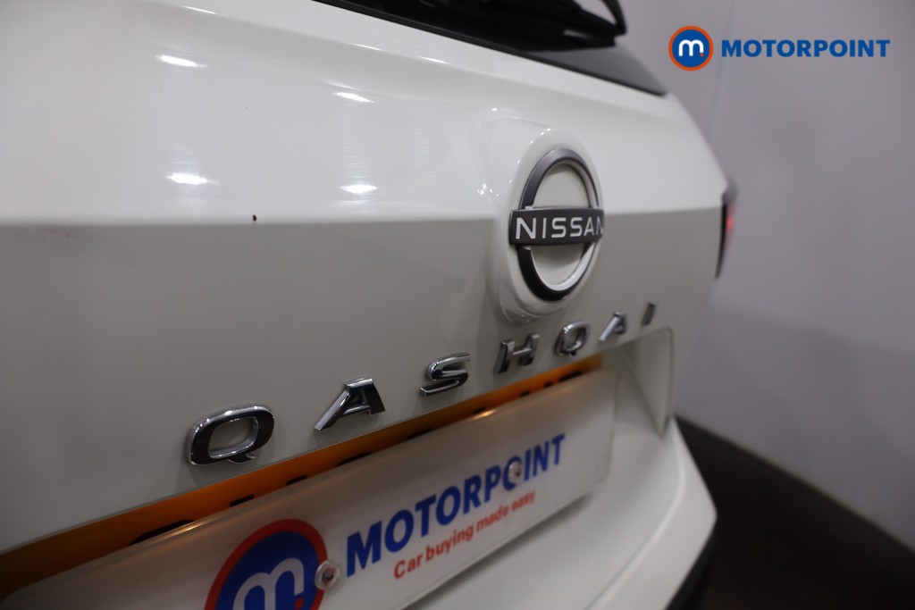 Nissan Qashqai Visia Manual Petrol SUV - Stock Number (1536341) - 24th supplementary image