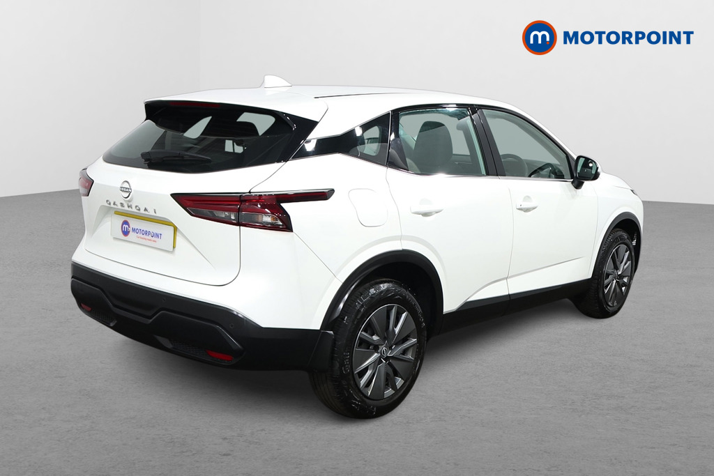 Nissan Qashqai Visia Manual Petrol SUV - Stock Number (1536341) - Drivers side rear corner