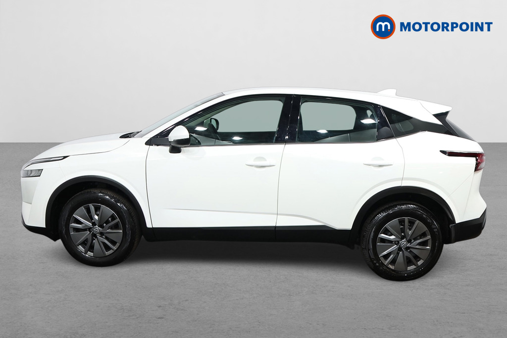 Nissan Qashqai Visia Manual Petrol SUV - Stock Number (1536341) - Passenger side