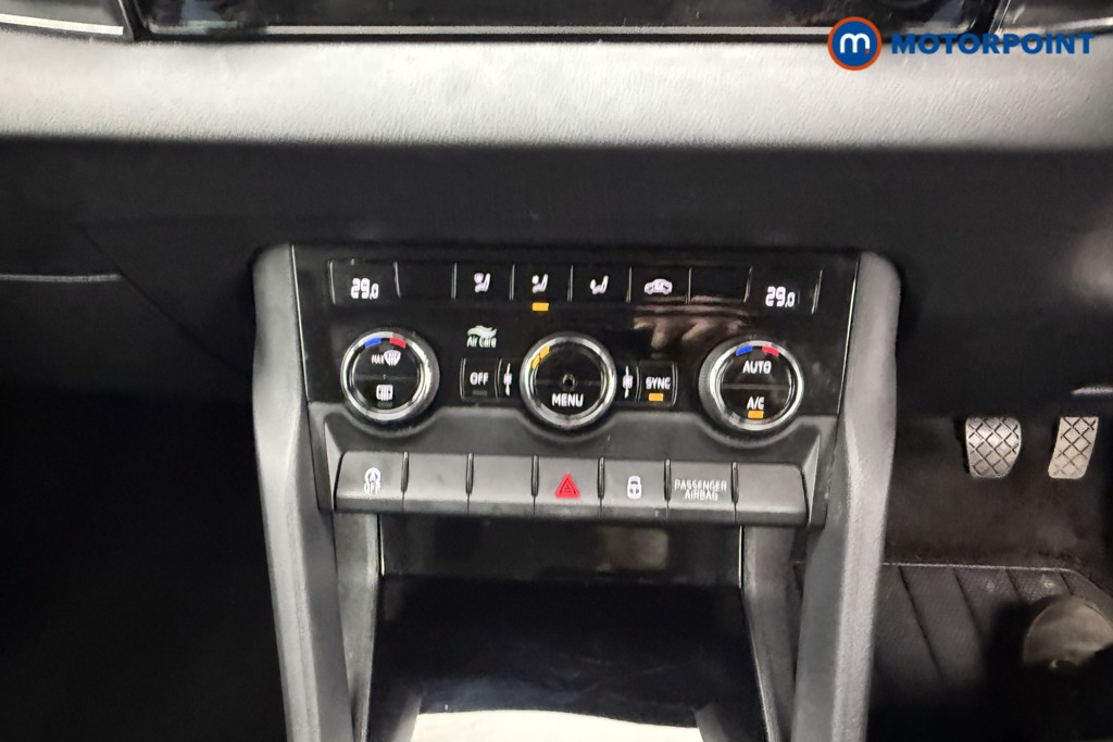 Skoda Karoq SE Manual Petrol SUV - Stock Number (1531160) - 11th supplementary image