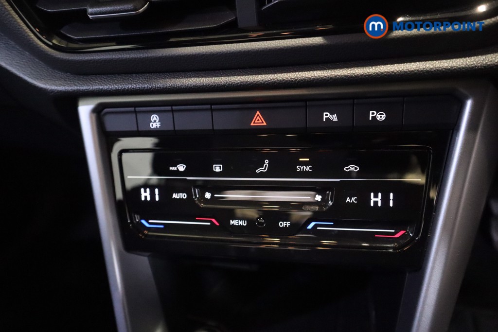 Volkswagen T-Roc Life Manual Petrol SUV - Stock Number (1538330) - 4th supplementary image