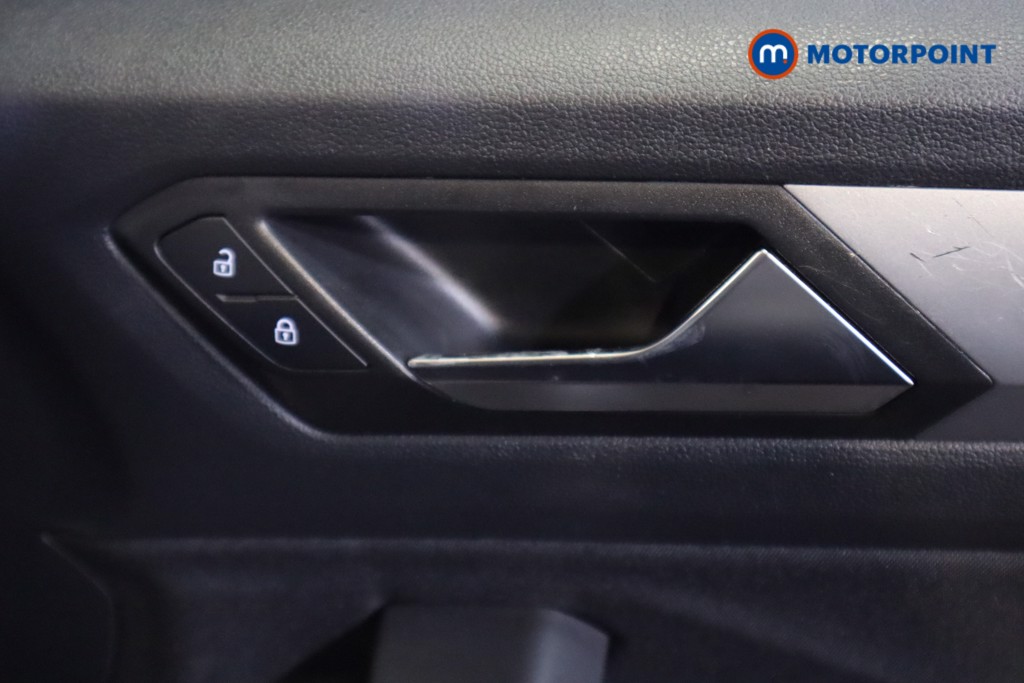 Volkswagen T-Roc Life Manual Petrol SUV - Stock Number (1538330) - 8th supplementary image