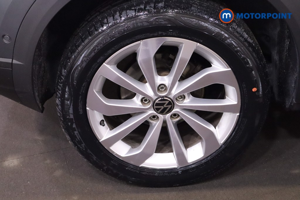 Volkswagen T-Roc Life Manual Petrol SUV - Stock Number (1538330) - 17th supplementary image