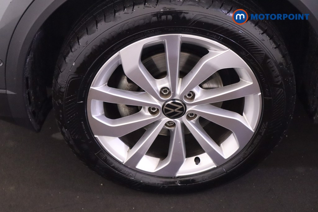 Volkswagen T-Roc Life Manual Petrol SUV - Stock Number (1538330) - 19th supplementary image