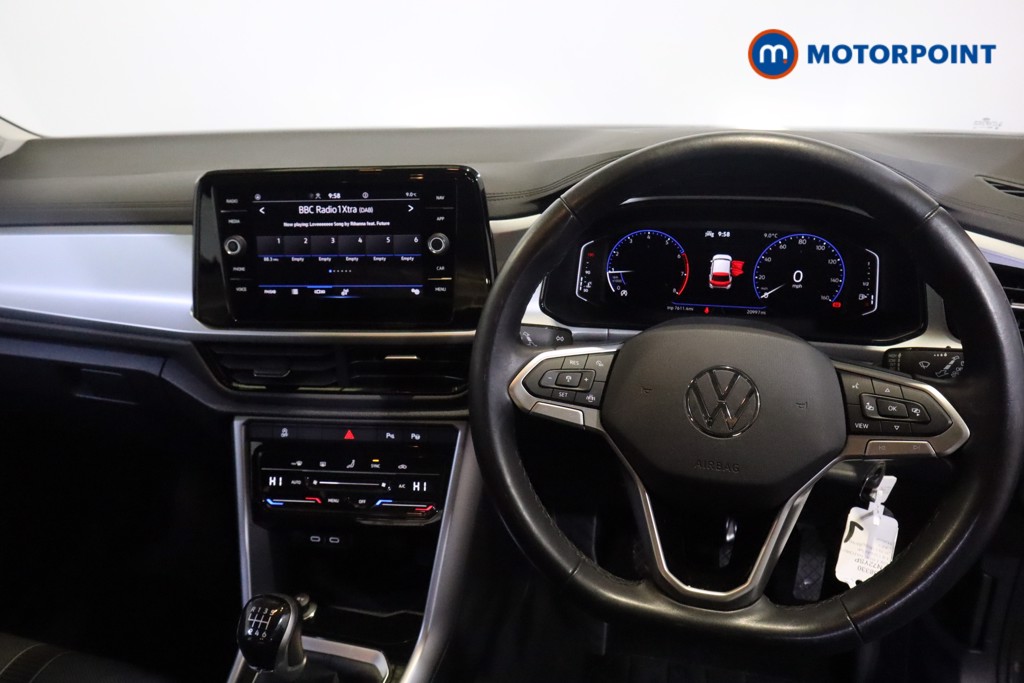 Volkswagen T-Roc Life Manual Petrol SUV - Stock Number (1538330) - 1st supplementary image