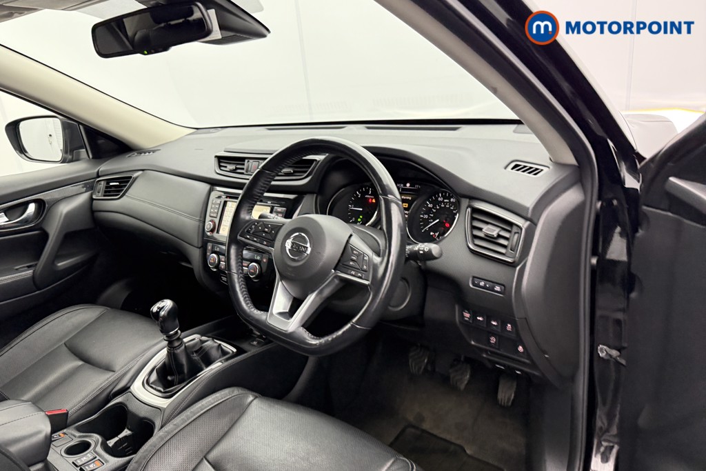 Nissan X-Trail Tekna Manual Diesel SUV - Stock Number (1539877) - 4th supplementary image