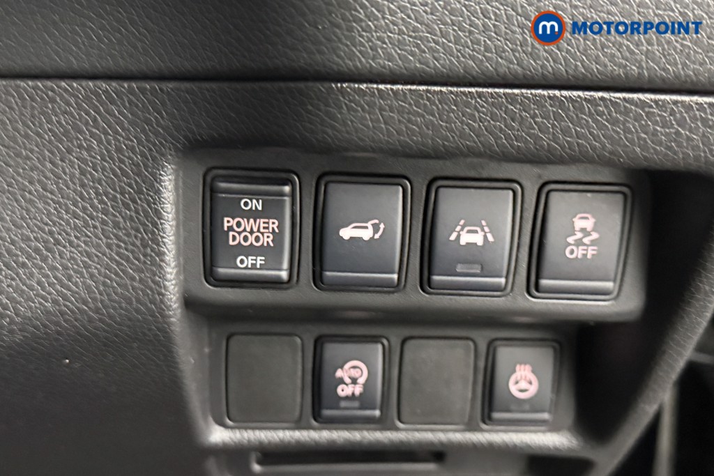 Nissan X-Trail Tekna Manual Diesel SUV - Stock Number (1539877) - 14th supplementary image