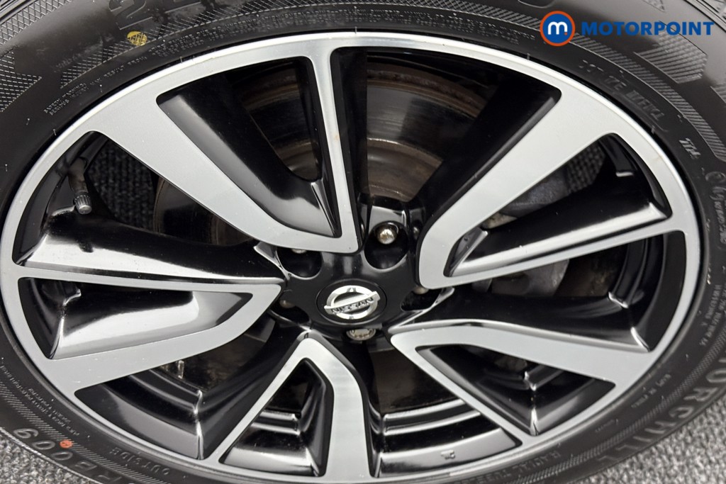 Nissan X-Trail Tekna Manual Diesel SUV - Stock Number (1539877) - 35th supplementary image