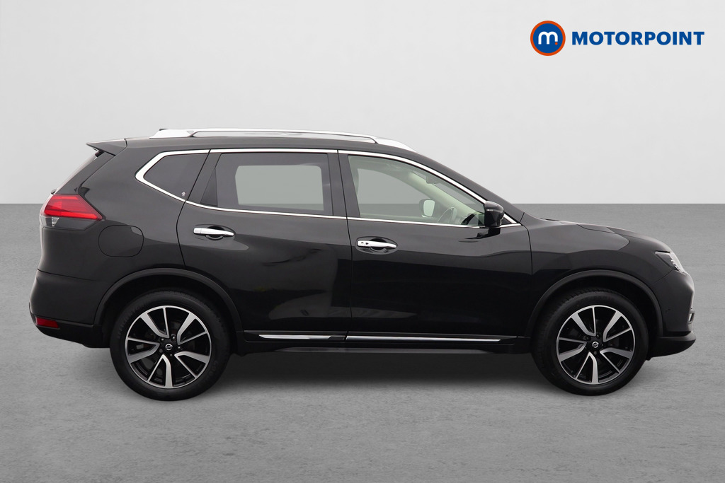 Nissan X-Trail Tekna Manual Diesel SUV - Stock Number (1539877) - Drivers side