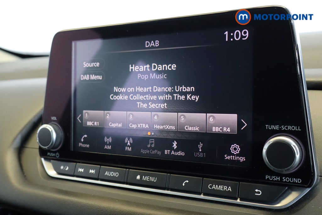 Nissan Qashqai Acenta Premium Automatic Petrol-Electric Hybrid SUV - Stock Number (1530352) - 11th supplementary image