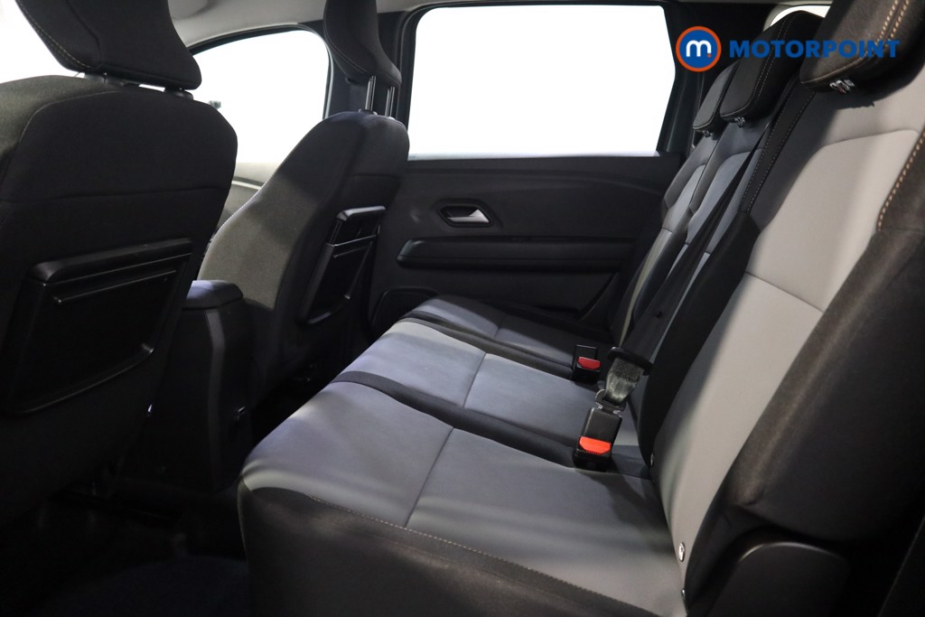 Dacia Jogger Extreme Automatic Petrol-Electric Hybrid People Carrier - Stock Number (1536143) - 11th supplementary image