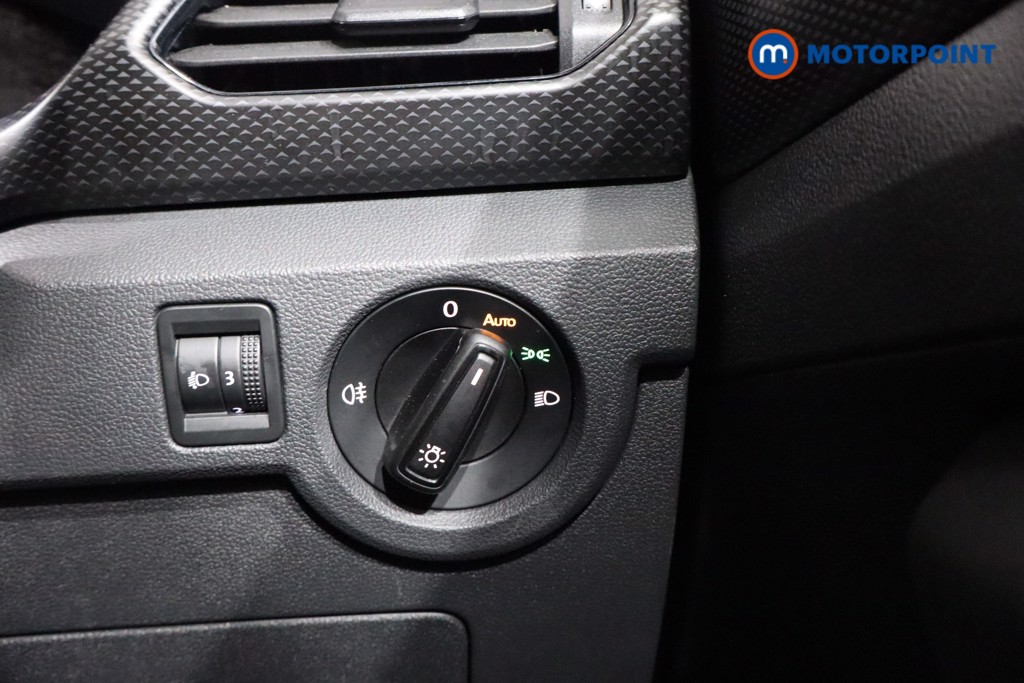 Volkswagen T-Cross Se Edition Manual Petrol SUV - Stock Number (1537065) - 17th supplementary image