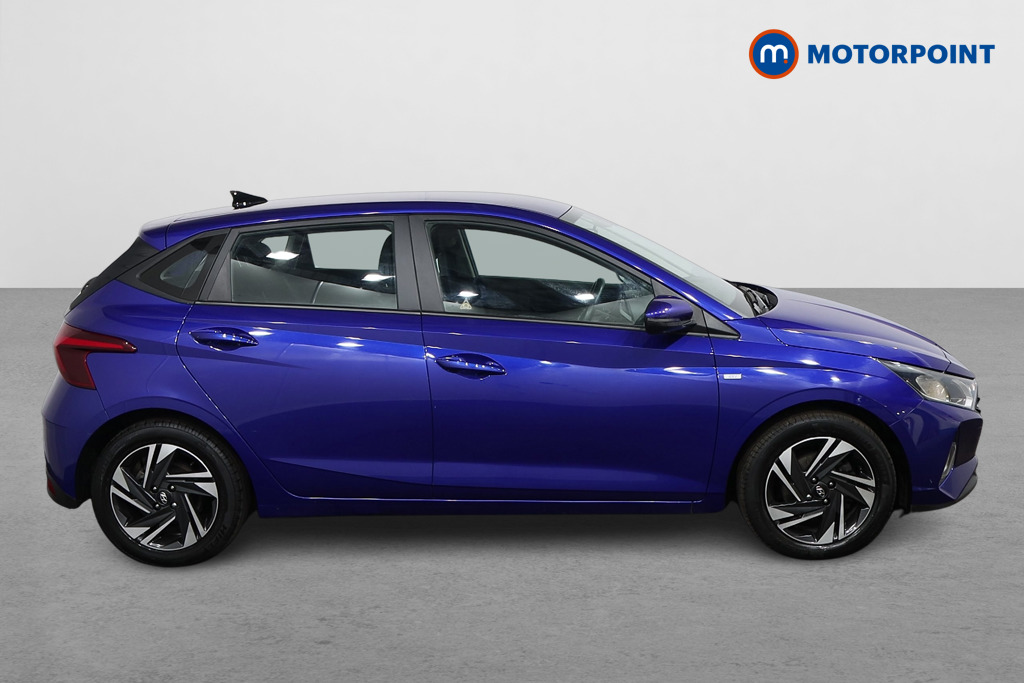 Hyundai I20 Se Connect Automatic Petrol Hatchback - Stock Number (1537100) - Drivers side