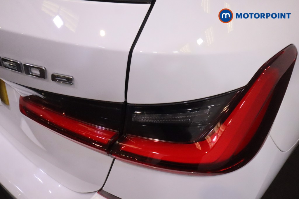 BMW 3 Series M Sport Automatic Petrol Plug-In Hybrid Estate - Stock Number (1537331) - 21st supplementary image
