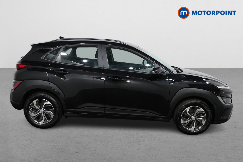 Hyundai Kona Se Connect Automatic Petrol-Electric Hybrid SUV - Stock Number (1538761) - Drivers side