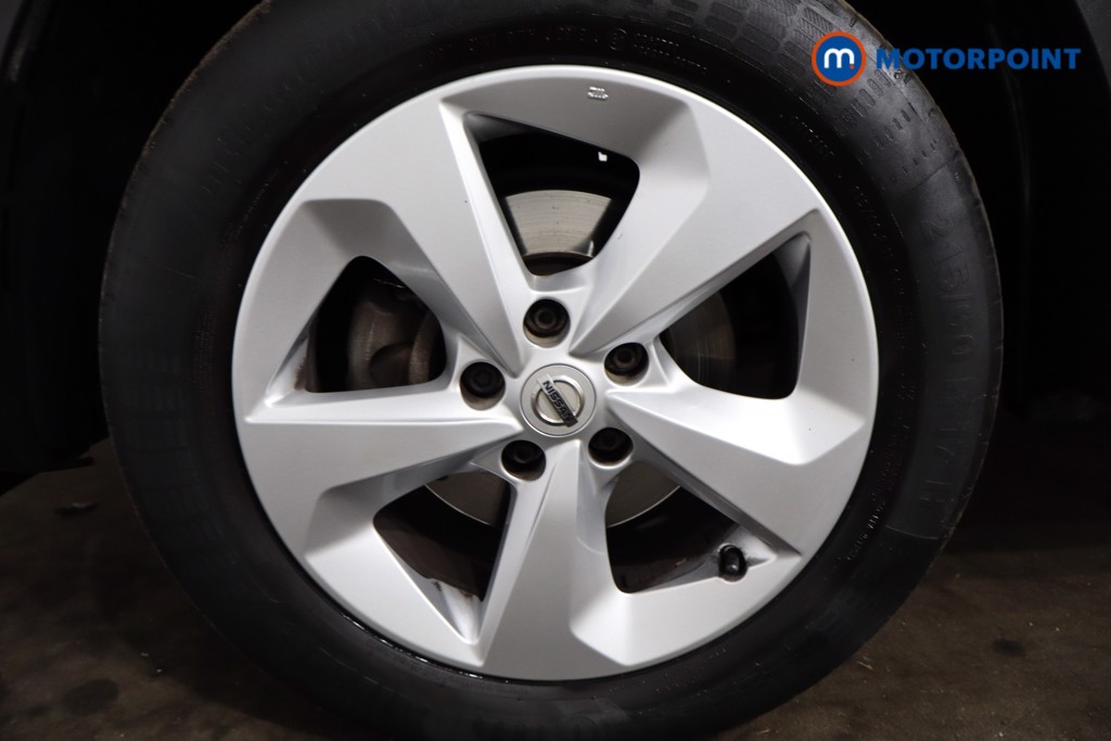 Nissan Qashqai Acenta Premium Manual Petrol SUV - Stock Number (1538915) - 9th supplementary image