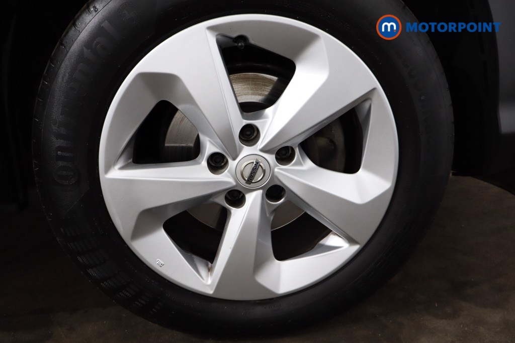Nissan Qashqai Acenta Premium Manual Petrol SUV - Stock Number (1538915) - 12th supplementary image